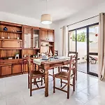 Timoneiro Villa